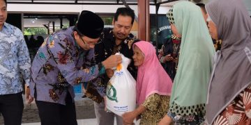 Bupati Sidoarjo Prehatin Keluarga Pra Sejahtera Tak Terima Bantuan