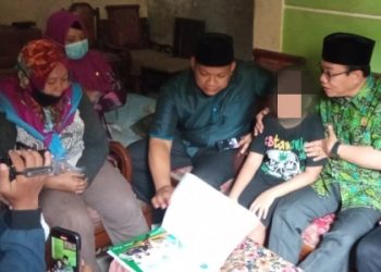 Tiga Anggota Dewan Datangi Janda Miskin, Fasilitasi Anak Tak Bisa Sekolah