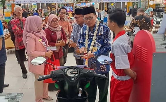 Antartika Fair 2023 Pamerkan Produk Unggulan Karya Siswa pada SMP dan MTs se Sidoarjo