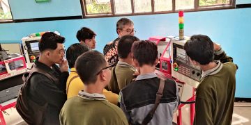 Disnaker Gandeng LPK Wiyata Mandala Beri Pelatihan Warga Pengoperasian Mesin CNC Milling dan Service Motor