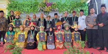 Kali Pertama, SD Islam Nurul Hikam Sidoarjo Wisuda Purnasiswa dan Tahfidz