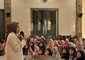 Dokter Sriatun Beri Motivasi Ribuan Pemuda LDII Sidoarjo