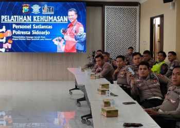 Puluhan Anggota Satlantas Polresta Sidoarjo Ikuti Diklat Kehumasan dan Jurnalistik