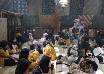 Santri MBS Madinatul Ilmi SMAM 1 Gresik Ikuti Study and Entrepreneur Trip