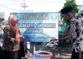 MPLS SMA Negeri 1 Wonoayu Kenalkan Manfaat Sekolah Adi Wiyata