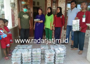 YPM Sepanjang  Bagikan 1.850  Box Daging Qurban ke Masyarakat