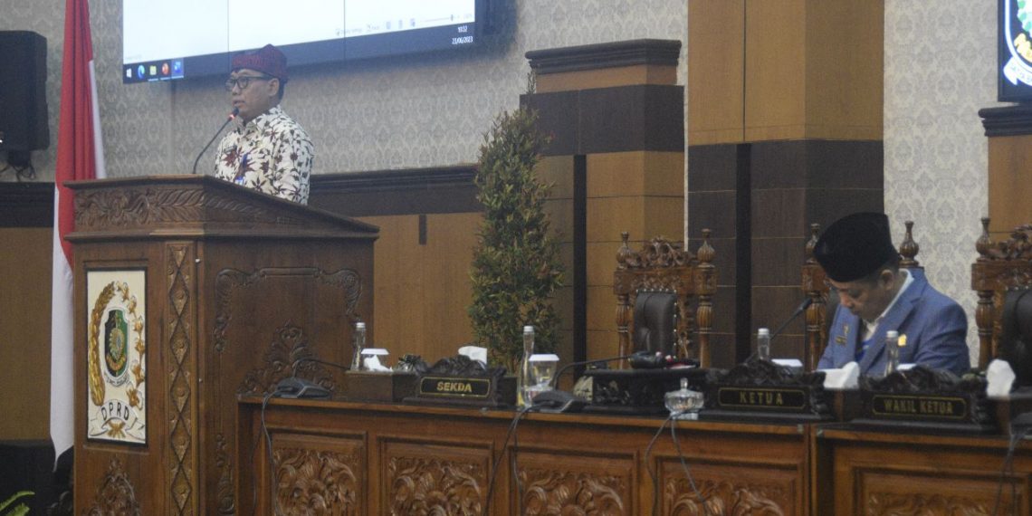 Banggar DPRD Banyuwangi Bahas Raperda Pertanggungjawaban Pelaksanaan APBD Tahun Anggaran 2022