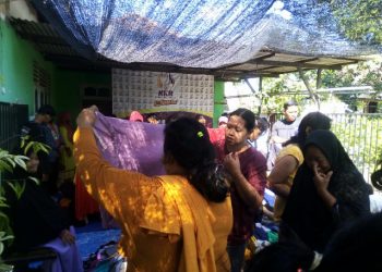 Peringati Tahun Baru Islam KKR Gelar Bazar Baju Bekas