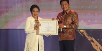 Wakil Bupati Subandi Menerima  Penghargaan  Kota Layak Anak