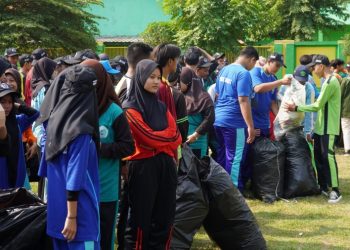 MPLS SMK Krian 2 Ditutup Dengan Kegiatan Bhakti Sosial