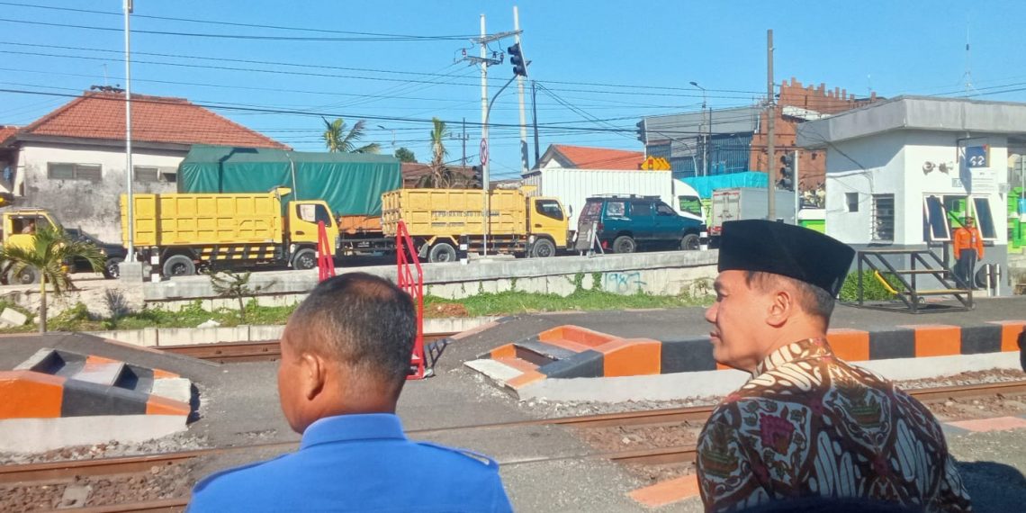 Kemacetan Lintasan Sebidang KA di Gedangan, Ini Solusi dari Bambang Haryo