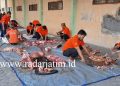 Ribuan Siswa SMK YPM 8 Sidoarjo Qurban 2 Ekor Sapi Secara Mandiri