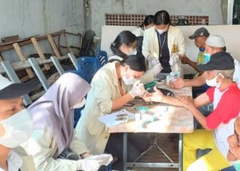 Mahasiswa UWKS Jalani KKN di Kelurahan Gunung Anyar