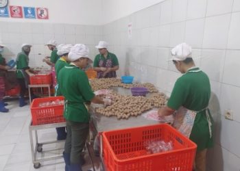 Kisah Sukses Pemuda Desa Tanjekwagir, Mulai Dari Buruh Pabrik Hingga Menjadi Pengusaha Bakso