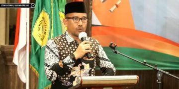 Rektor UINSA Semangati Wisudawan STAI Ihyaul Ulum Gresik