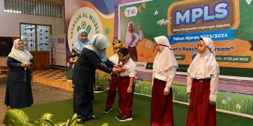 MPLS SD AL Muslim Ajak Semua Siswanya Meraih Mimpi