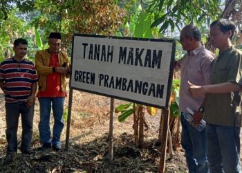 Dapat Dukungan Penuh DPRD Gresik, Warga ‘Green Prambangan Residence’ Patok Lahan Bakal Makam