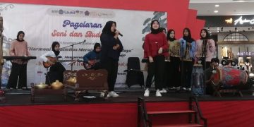 Gunung Merapi Guncang Panggung PGSD UMG