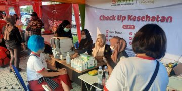 BMH Gerai Sidoarjo Buka Layanan Kesehatan dan Donasi di Independence  Fest UNIMAS District