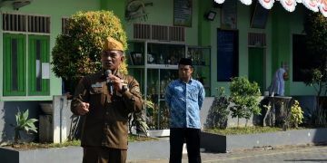 YPIT Insan Kamil Sidoarjo Menggelar Upacara HUT RI ke-78 Hadirkan Veteran