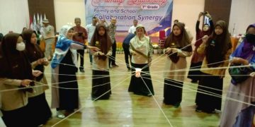 SMP Al Falah Deltasari Bangun Sinergi Melalui Family Gathering