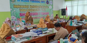 Guru SMAN 1 Taman Tingkatkan Pemahaman Tentang IKM