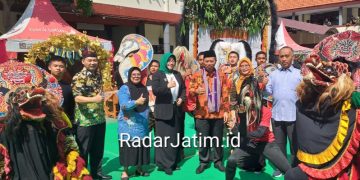 Wujudkan P5 SMP Negeri 3 Sidoarjo Gelar Stan Budaya Nusantara