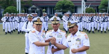 Laksda TNI Yayan Sofiyan Resmi Jabat Pangkoarmada II