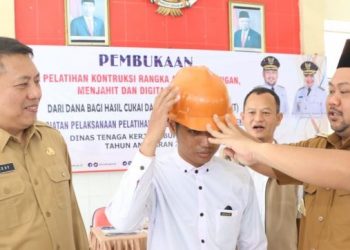 Gandeng Rumah Vokasi, Disnaker Gresik Gelar Pelatihan Keterampilan Kerja untuk Warga 3 Kecamatan