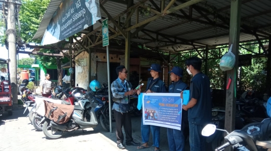 PT ISS Berikan 210 Paket Kesehatan Untuk Jukir