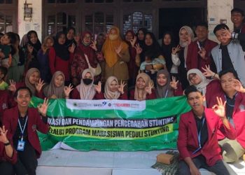 Cegah Stunting, Mahasiswa UM Surabaya Edukasi Warga Pamekasan