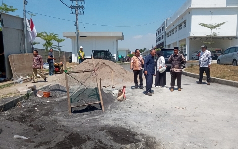 Komisi C Sidak Pembangunan Parkir RSUD Krian