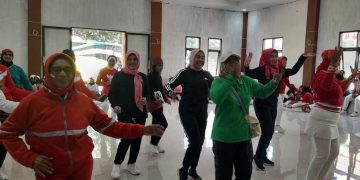 Perwosi Meriahkan HUT RI ke 78 Dengan Lomba Senam Sidoarjo Bugar