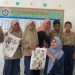 Mahasiswa KKN UMG Kembangkan Program Mengajar dan Ecoprinting kepada Siswa MI Lamongan