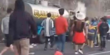 Rem Blong, Truk Tangki Air Terabas Penonton Karnaval, 3 Tewas, Belasan Luka