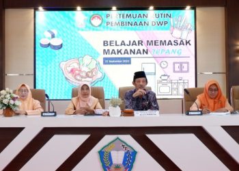 Tingkatkan Keterampilan Memasak DWP SMAN 1 Wonoayu Hadirkan Pemateri dari  Jepang