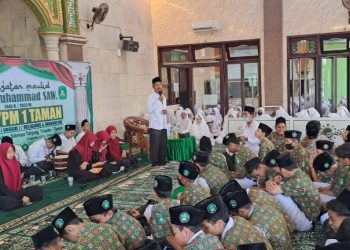 SMP YPM 1 Taman Peringati Maulid Nabi Muhammad Dengan Berbagi Sesama