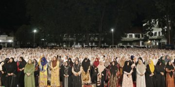 Puluhan Bu Nyai, Ning dan Ribuan Santri Jatim Dirikan Rebana 08 Dukung Prabowo 2024