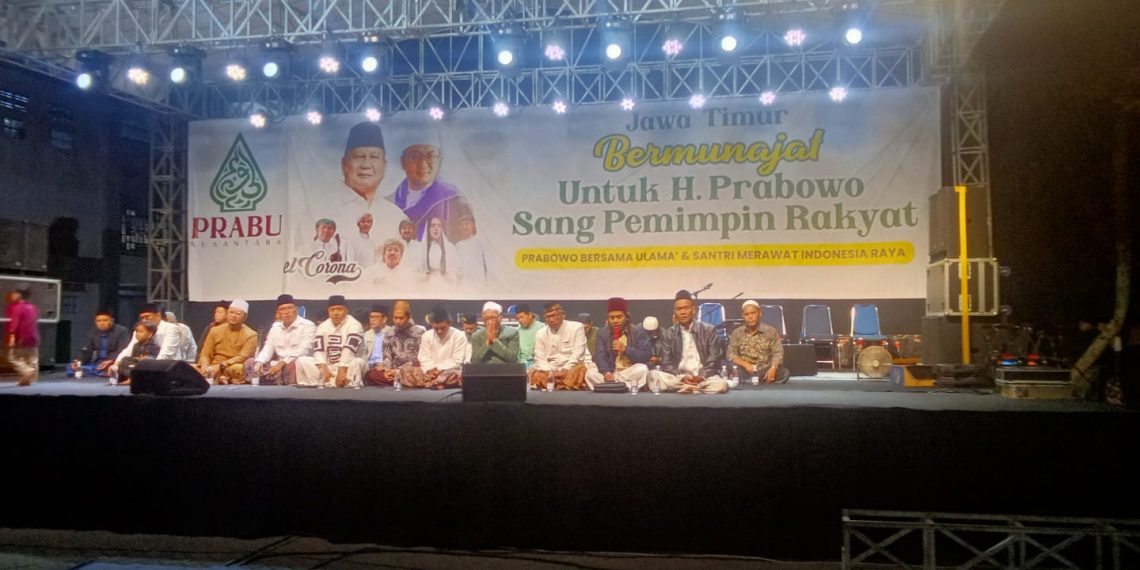 Ribuan Santri, Ratusan Kiai dan Bu Nyai Bermunajat Dukung Prabowo Presiden 2024