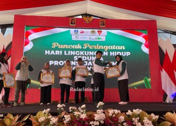 SMP Negeri 4 Sidoarjo Raih Penghargaan Adi Wiyata Jawa Timur
