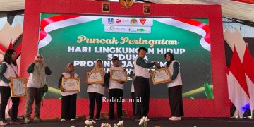 SMP Negeri 4 Sidoarjo Raih Penghargaan Adi Wiyata Jawa Timur