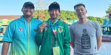 Atlet Muda SLOMPN Unesa Cabor Renang Sabet Emas dan Pecahkan Rekor dalam Porprov Jatim 2023