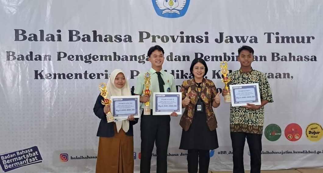Balai Bahasa Jatim Beri Penghargaan Kepada Pemenang Semarak Krida Bahasa