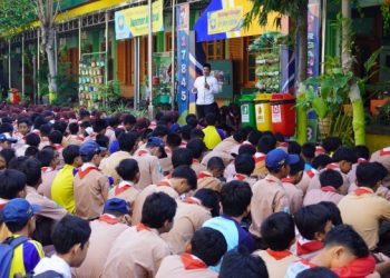 KPU Berikan Pendidikan Politik Pra-Pemilih di SMPN 2 Gresik