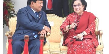 Prabowo Sisihkan Ganjar dalam Simulasi Head to Head Survei Indikator