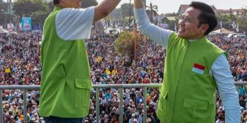 Lautan Manusia Meriahkan Mlaku Bareng AMIN