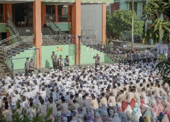 Ribuan Siswa LPFDT Lakukan Shalat Ghoib dan Doa Untuk Palestina
