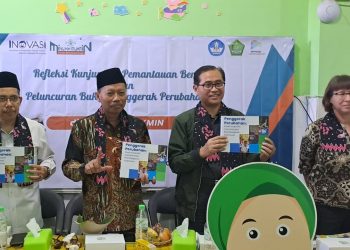 Kemendikbud dan Kemenag Tinjau IKM Program Kemitraan INOVASI di MINU KH Mukmin