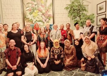 SMKN 1 dan SMKN 2 Buduran Hadirkan Guru Bahasa Inggris Dari Australia