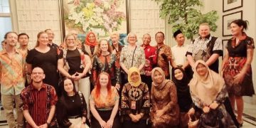 SMKN 1 dan SMKN 2 Buduran Hadirkan Guru Bahasa Inggris Dari Australia